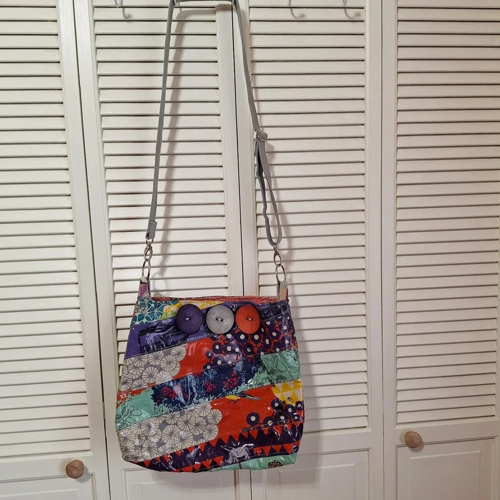 Nee Jee  Wear Crossbody Bag Purse Multi Color Lined Pockets Buttons Handmade USA